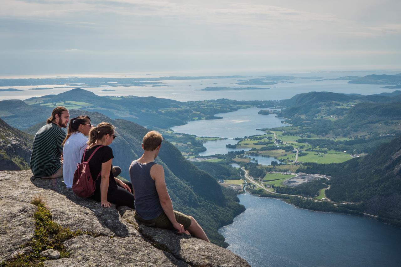 Lilland Hostel Vaulali Bjørheimsbygda Exteriör bild