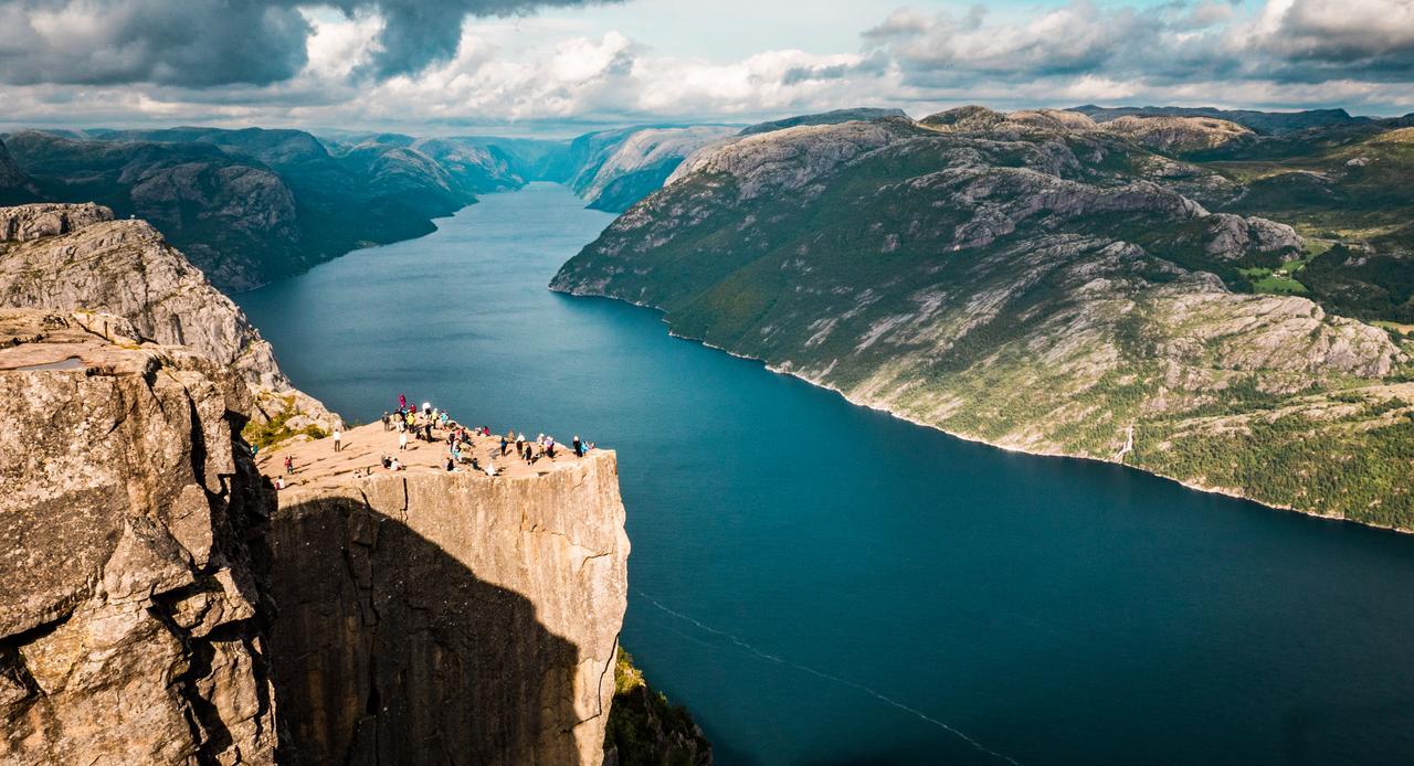 Lilland Hostel Vaulali Bjørheimsbygda Exteriör bild