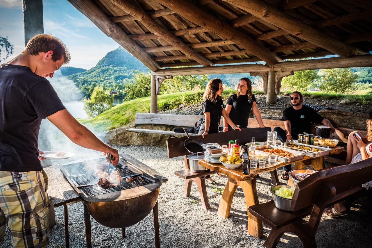Lilland Hostel Vaulali Bjørheimsbygda Exteriör bild